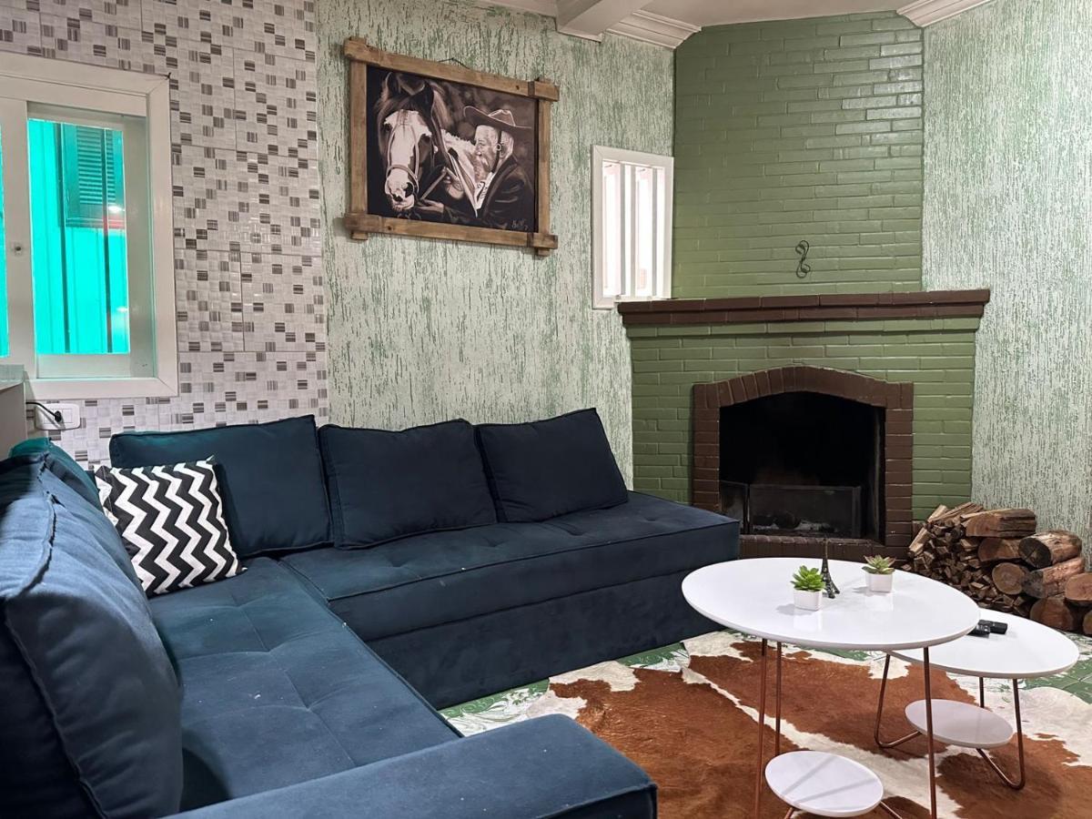 Апартаменты Apartamento Com Hidromassagem Em Грамаду Экстерьер фото