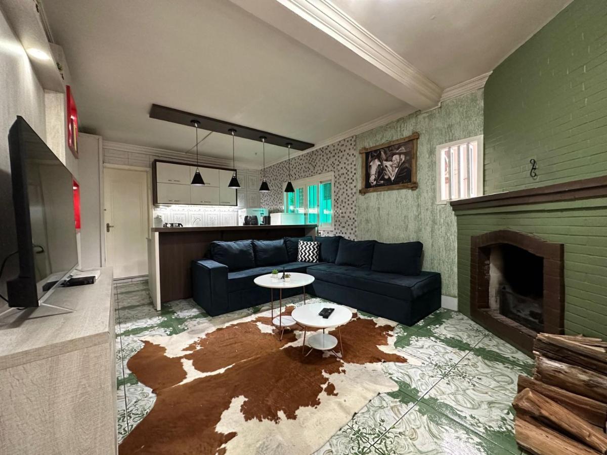 Апартаменты Apartamento Com Hidromassagem Em Грамаду Экстерьер фото